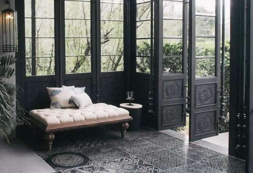 The Hidden Resort & Restaurant