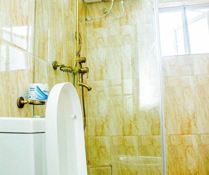 هتل Castle Majestic