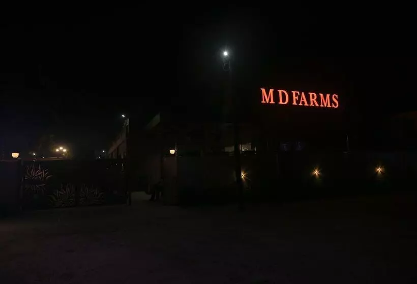 Hotelli M D Farms & Resorts