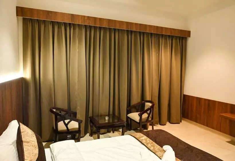 Hotelli M D Farms & Resorts