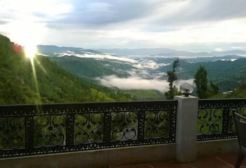 호텔 The Parijat Retreat