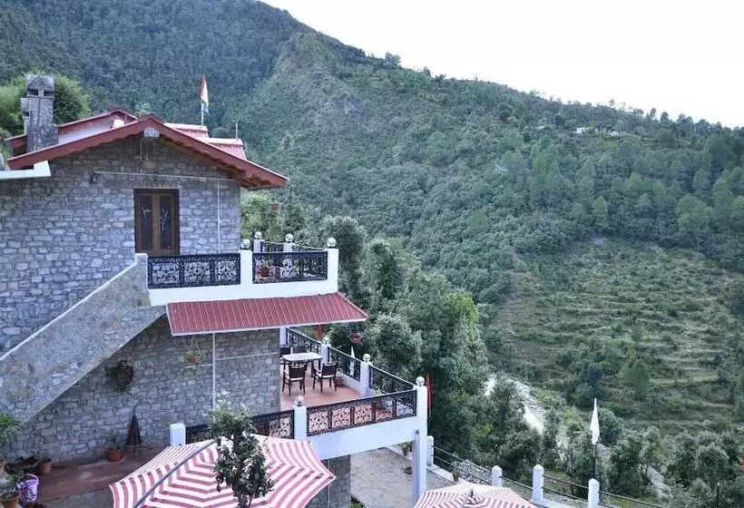 Hotelli The Parijat Retreat