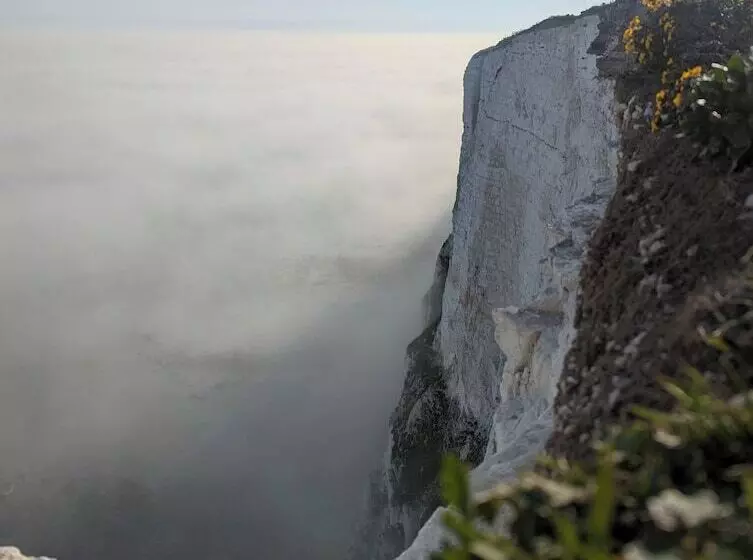 Residenssi Charming 4 Bedroom House In Dover