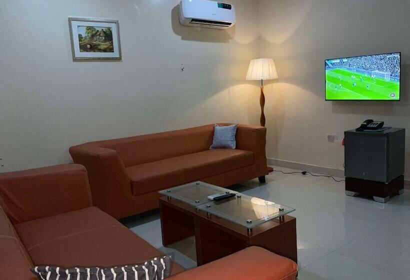 Lis Hotel And Suites