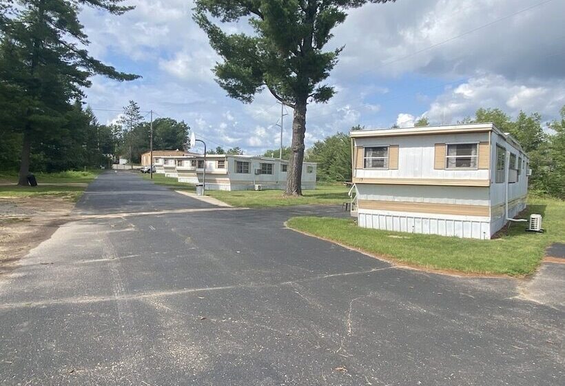 فندق على الطريق Waterway Inn