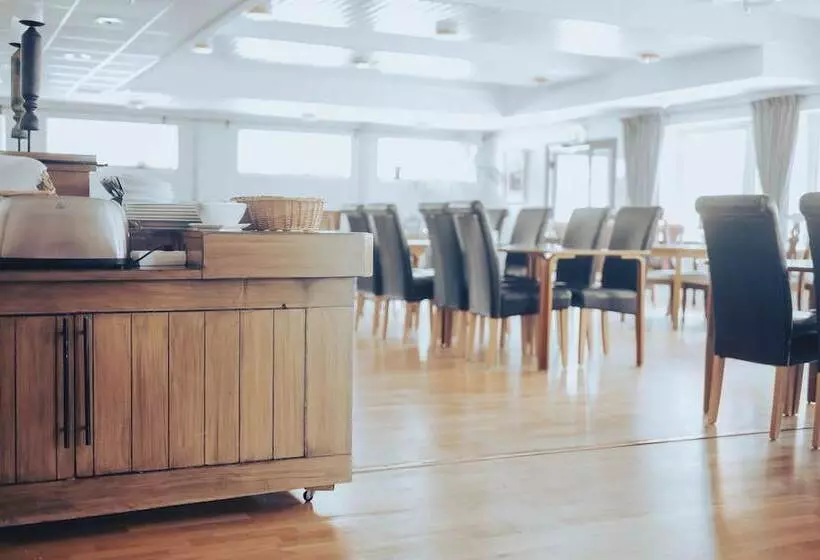 Nadden Hotell Och Konferens