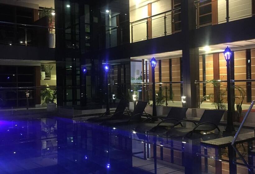 בית מלון כפרי Panglao Alona Suites