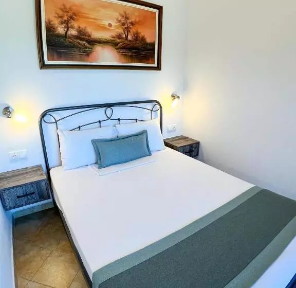 Alexandros Hotel Apartments