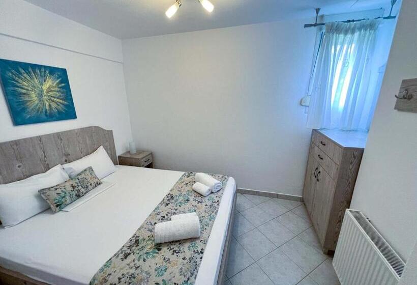 Alexandros Hotel Apartments