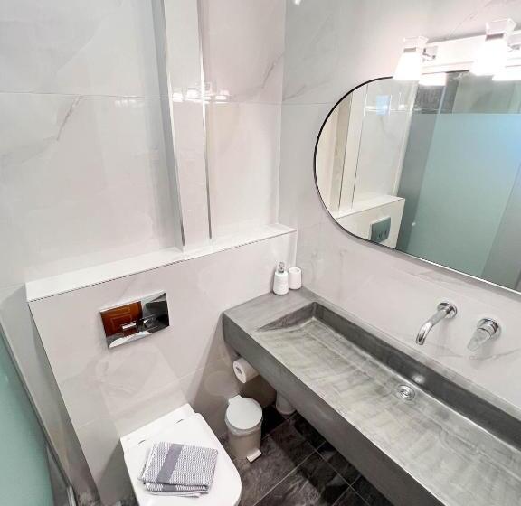 Alexandros Hotel Apartments