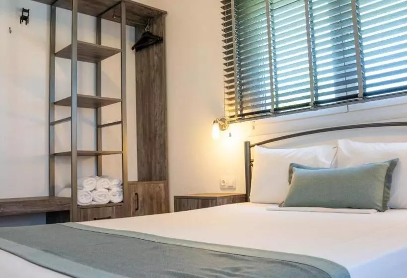 Alexandros Hotel Apartments