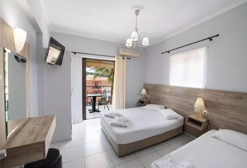 ホテル Aggelos Apartments & Deluxe Studios