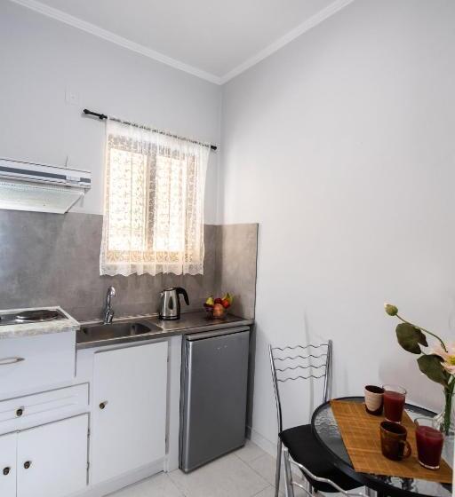 בית מלון כפרי Aggelos Apartments & Deluxe Studios