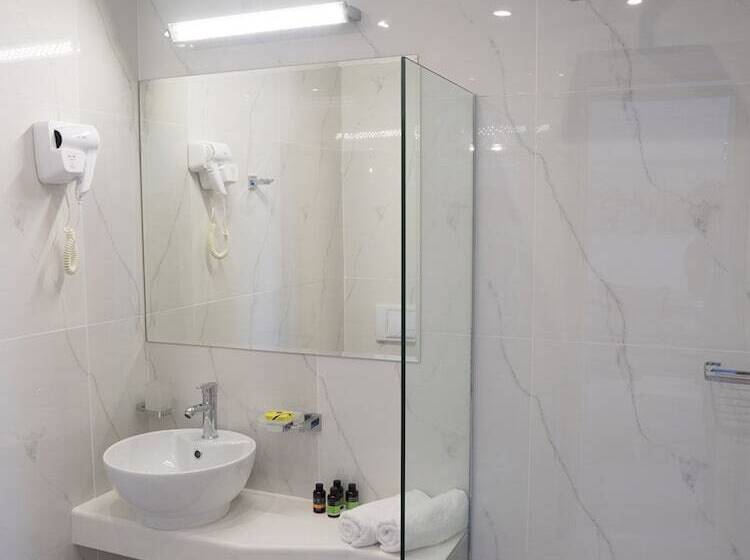 فندق Amaryllis Beach