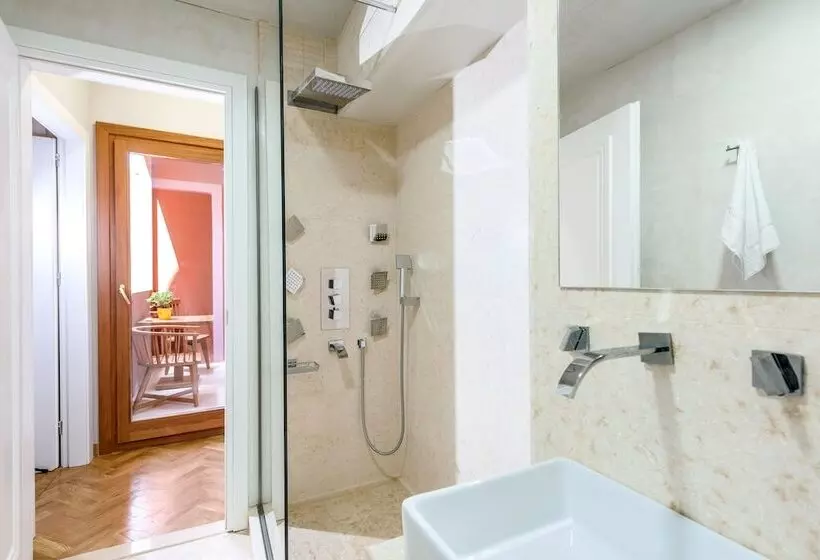 هتل Candia Suites & Rooms