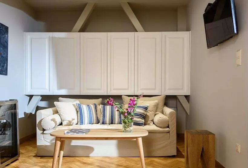 هتل Candia Suites & Rooms