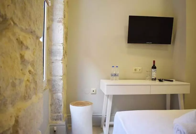 هتل Candia Suites & Rooms