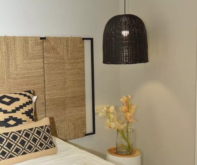 هتل Candia Suites & Rooms