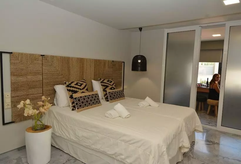 هتل Candia Suites & Rooms