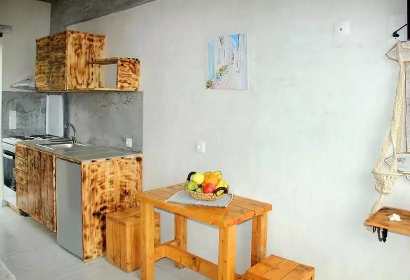 ホテル Christos Studios And Family Apartments