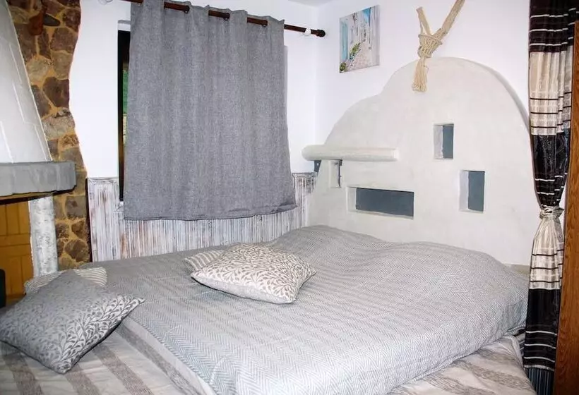 ホテル Christos Studios And Family Apartments