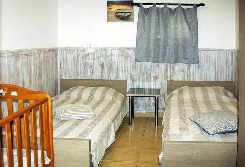 ホテル Christos Studios And Family Apartments