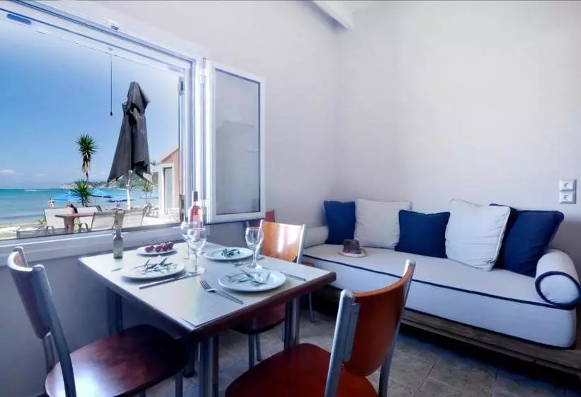 ホテル Electra Apartments