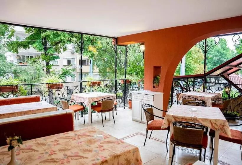 Hôtel Globus