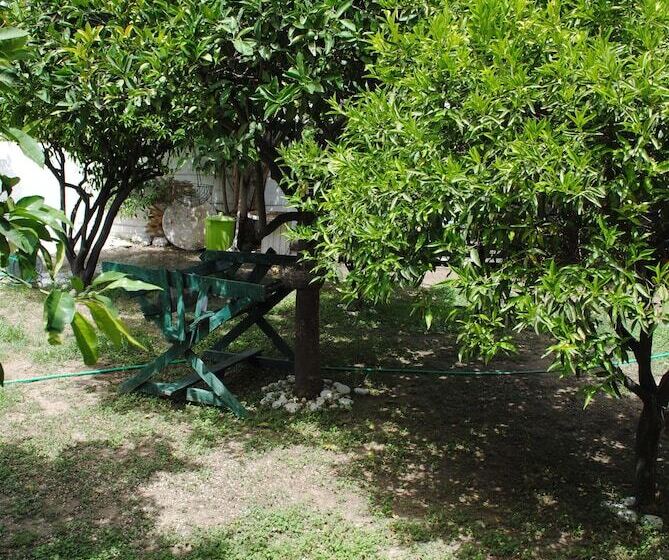 ホテル Karmik Concept Apartments