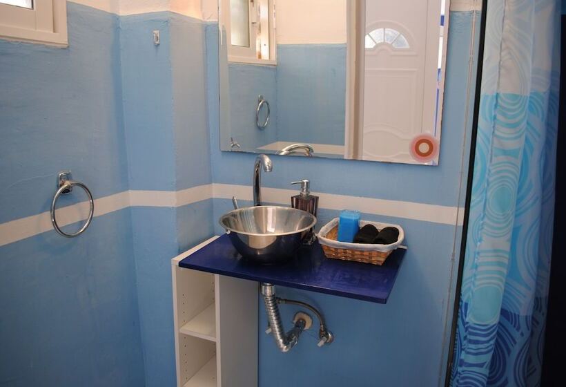 ホテル Karmik Concept Apartments