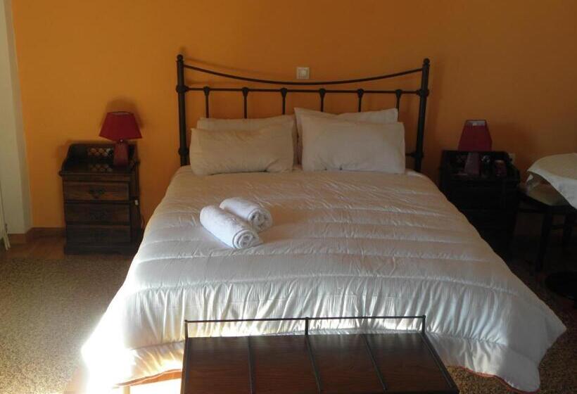 فندق Koustenis Village