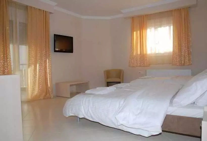 ホテル Kyknos De Luxe Suites & Rooms