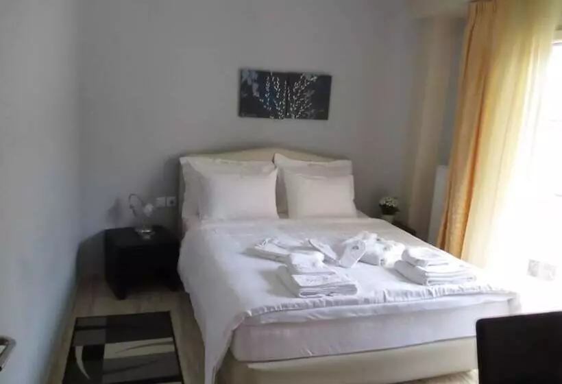 ホテル Kyknos De Luxe Suites & Rooms