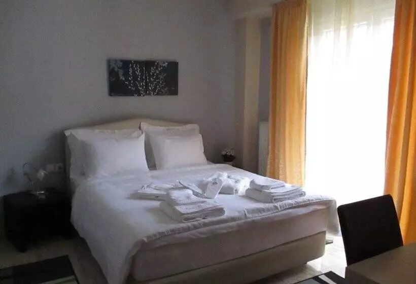 ホテル Kyknos De Luxe Suites & Rooms