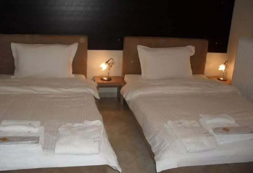 ホテル Kyknos De Luxe Suites & Rooms