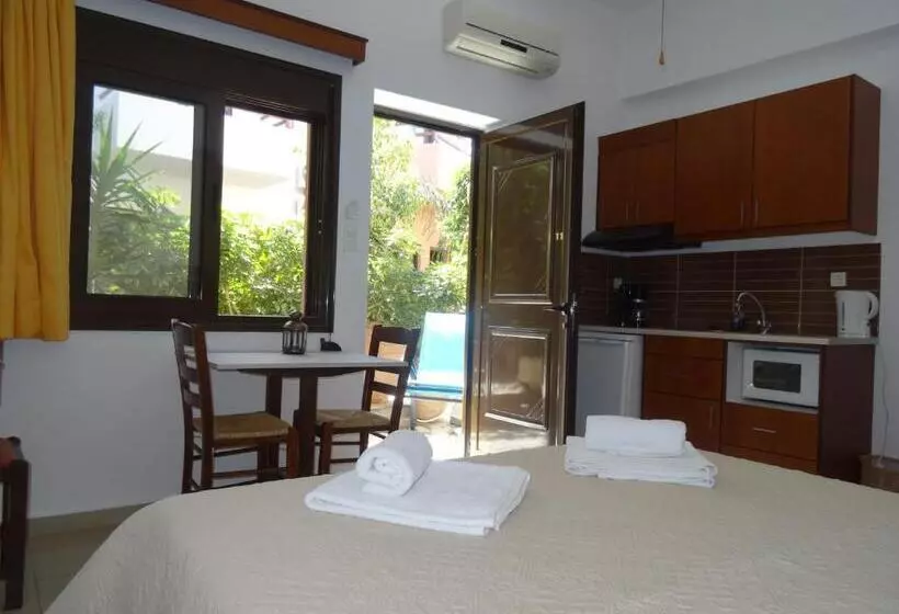 ホテル Lito Apartments Paleochora