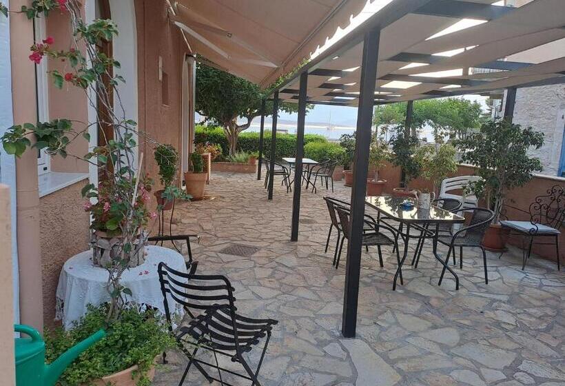 ホテル Pension Hirolakas