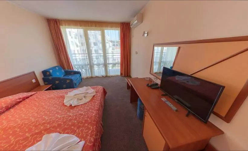 Peshev Family Hotel Vlas