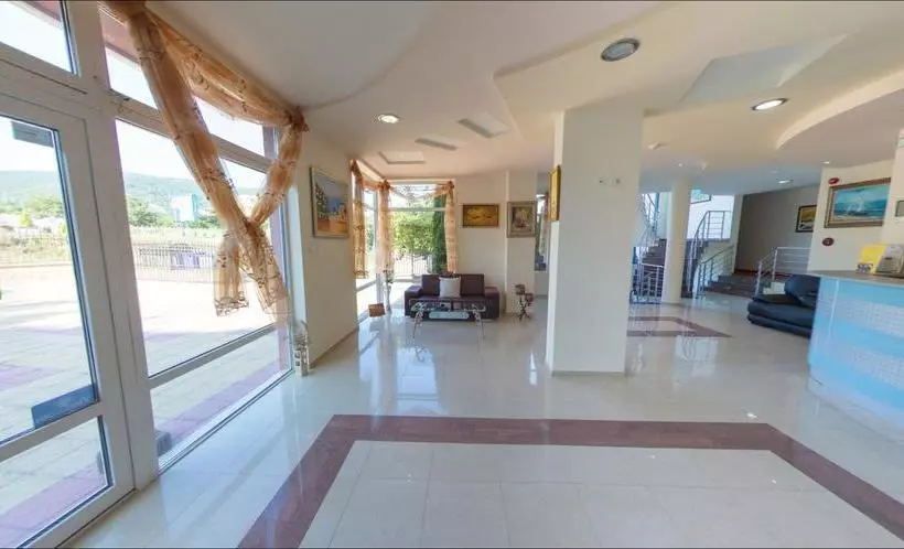 Peshev Family Hotel Vlas