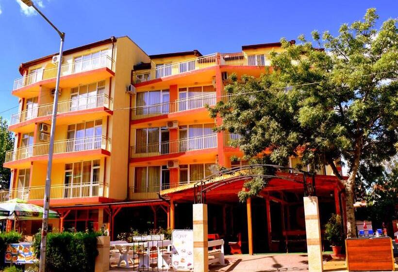 Ryor Hotel   All Inclusive & Free Parking