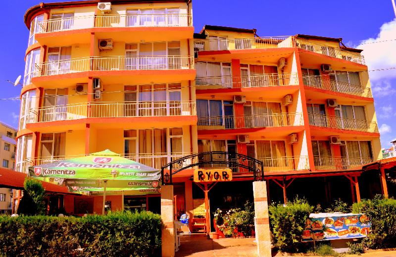 Ryor Hotel   All Inclusive & Free Parking