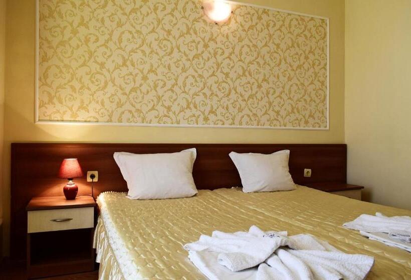 Ryor Hotel   All Inclusive & Free Parking