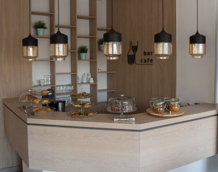 Отель Theofilos City