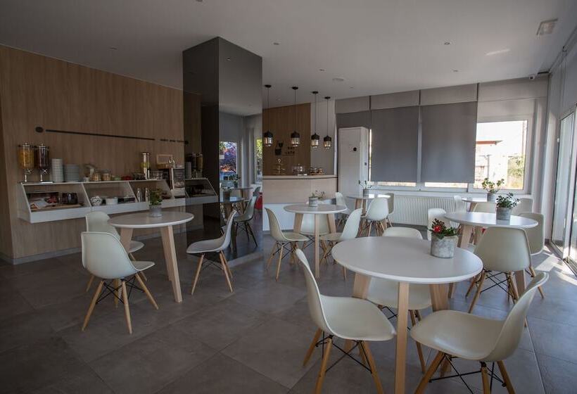 Отель Theofilos City