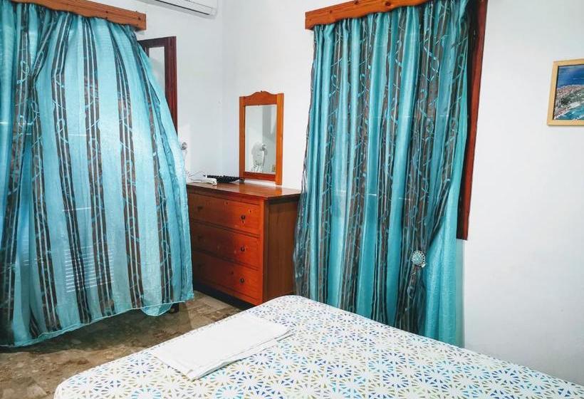 호텔 Yanna's Apartments Vacation Homes