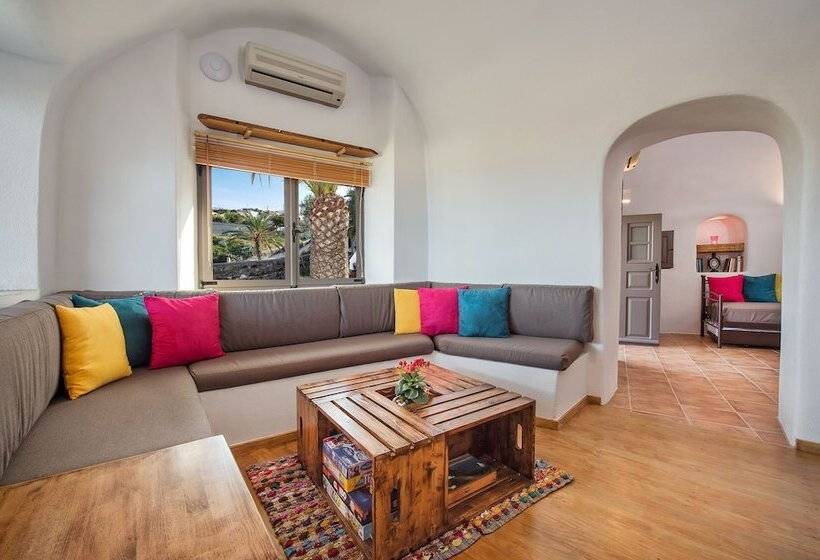 Old Vourvoulos Houses