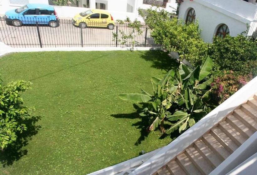 פנסיון Eleni Rooms