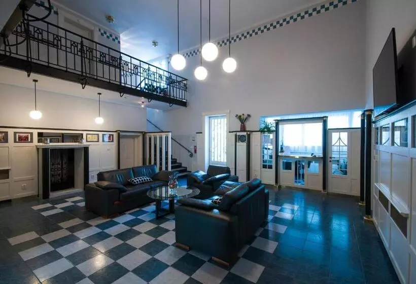 Art Deco Hotel Hoffmann