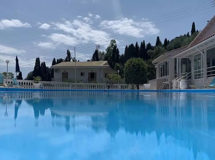 هتل Brentanos Apartments   A   View Of Paradise