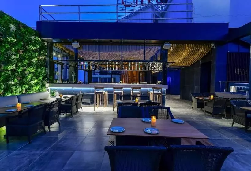ホテル Regenta Place Raysons Kolhapur